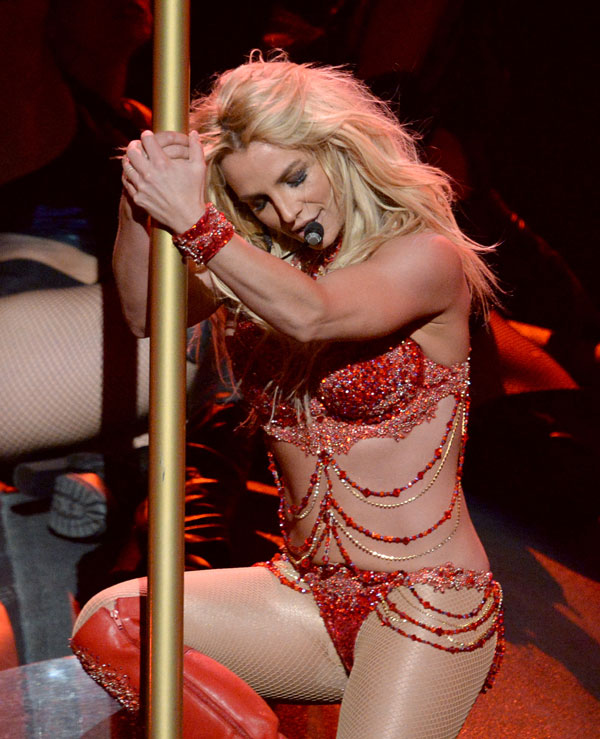 No Photoshop Here Britney Spears Shows Off Hot Bod At The Billboard Awards After Experts Slam 4513