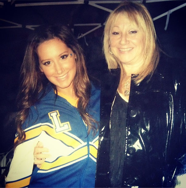 ashley_tisdale_mothers_day