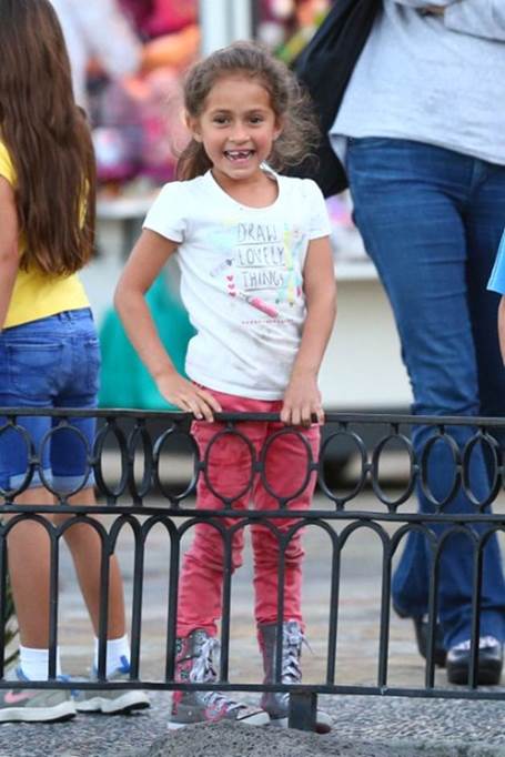 Jennifer Lopez & Marc Anthony's daughter, Emme, wearing her SKECHERS Twinkle Toes: Shuffles - Megastar