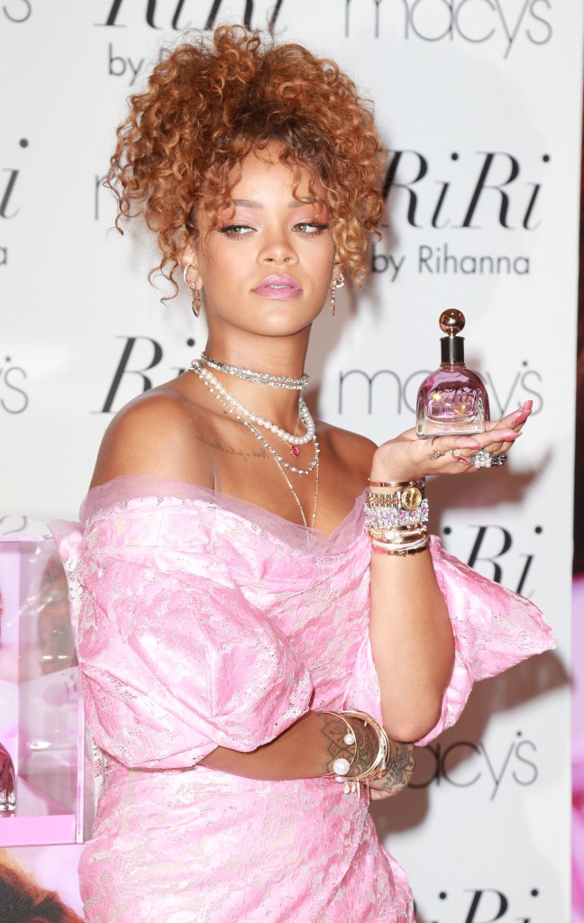 ***MANDATORY BYLINE TO READ INFPhoto.com ONLY*** Rihanna is seen promoting her perfume "Riri" in a pink dress in downtown, Brooklyn, New York City. Pictured: Rihanna Ref: SPL1113706  310815   Picture by: Dara Kushner/INFphoto.com 