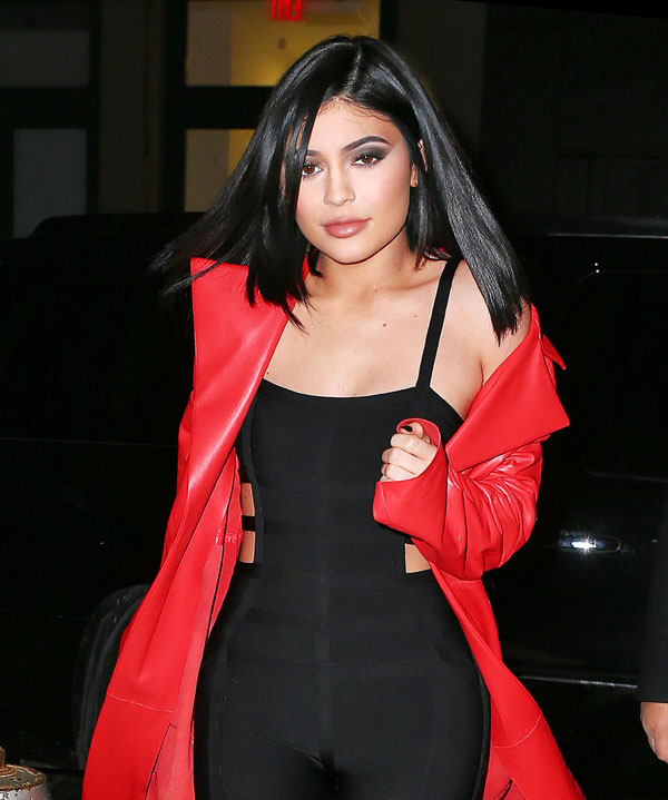 Face Of Danger! Kylie Jenner’s New Lips Could Cause A Frightening ...