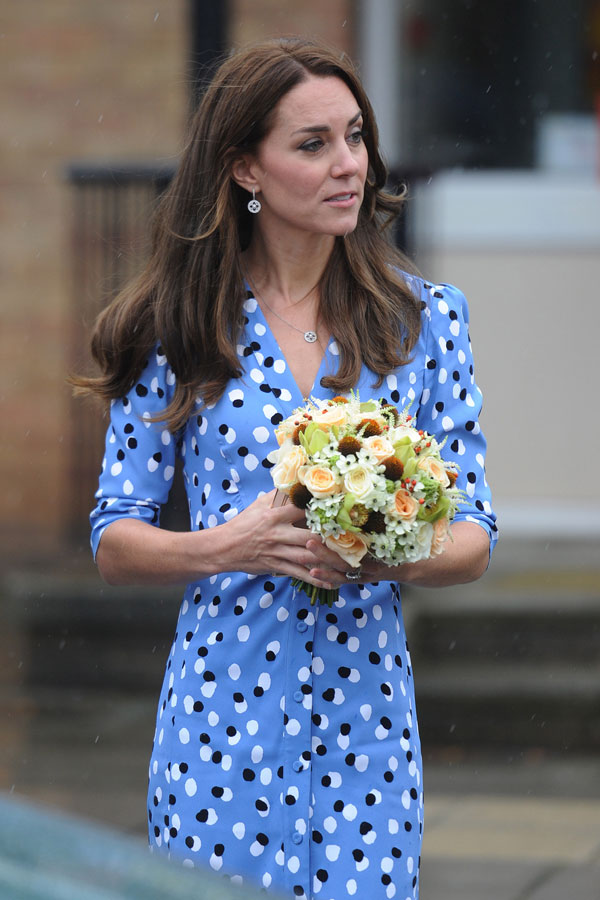 Inside Scary Skinny Kate Middleton's Frightening Royal Outing | Star ...