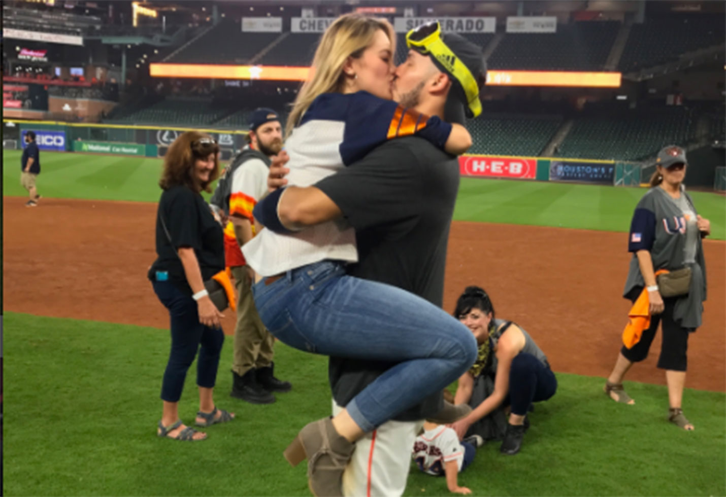 Houston Astros' Carlos Correa Proposes to Beauty Queen Girlfriend on