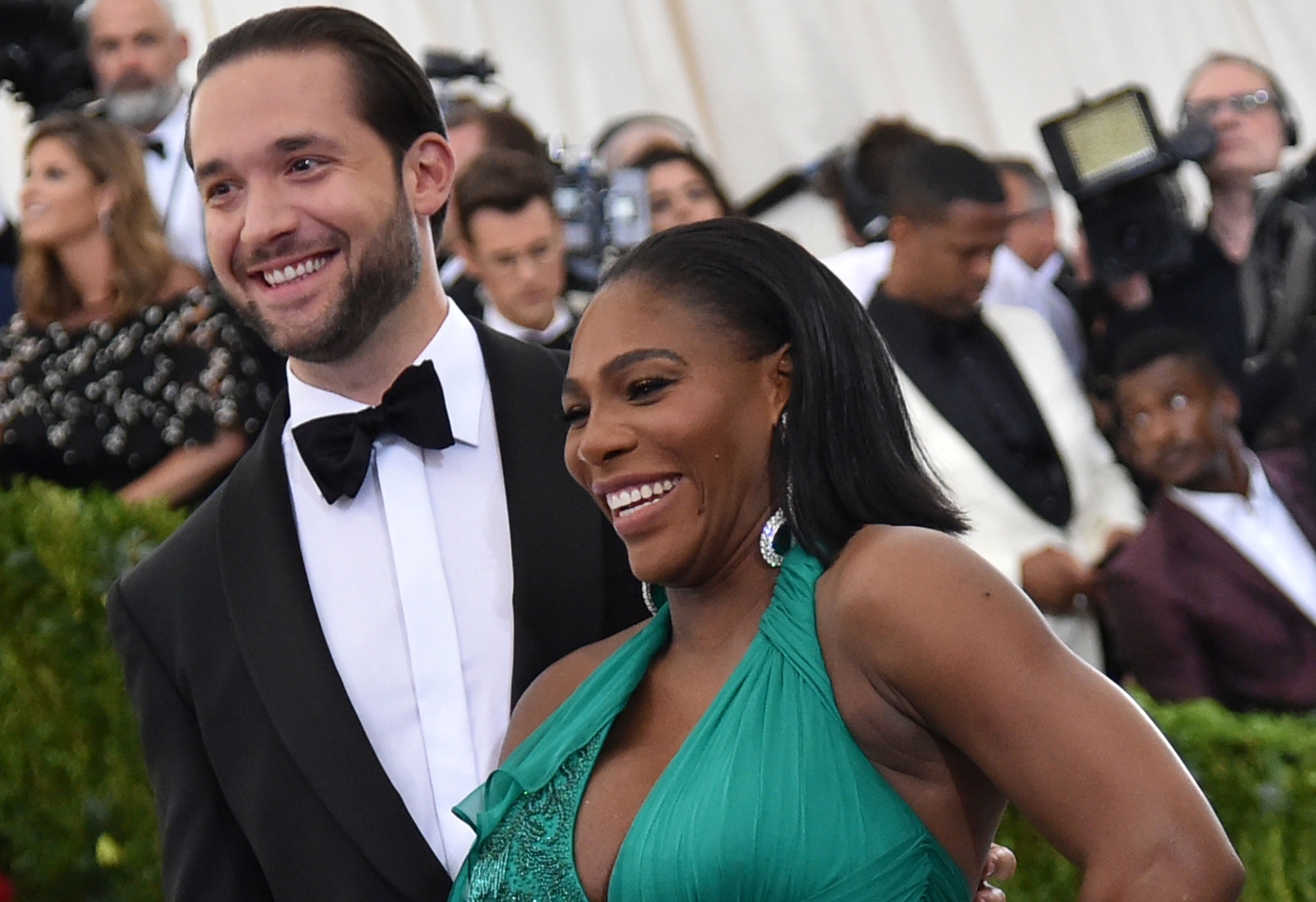 Serena Williams Is Married! Inside Her Wedding Of Food Trucks & Dancing ... picture picture photo