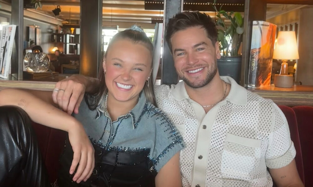 Jojo Siwa has made her relationship with Chris Hughes official.