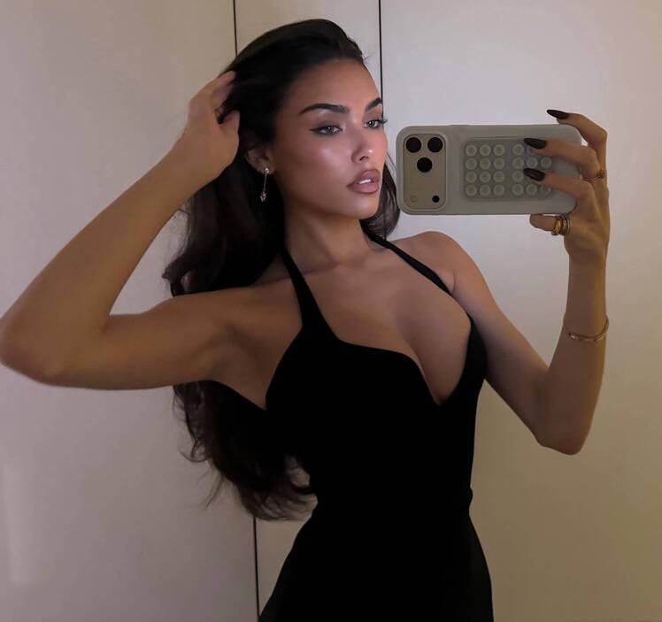 madison beer wore a black dress to a gq event Wears Curve-Hugging 2025 Men of the Year Awards one shoulder wedding gowns Birthday Dresses • 479K Size (IT):42